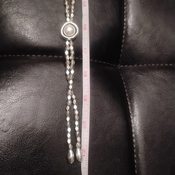 UNO de 50 Make A Wish Silver Plated Pearl Accent Long Lariat Necklace - Picture 8 of 11